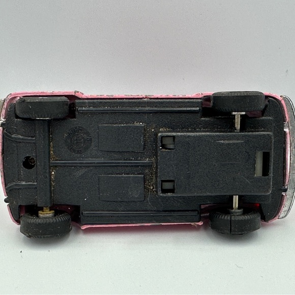 Lot of 3 vintage style Volkswagen - Beetle  - Van - Bus  toy vehicles - Picture 12 of 16